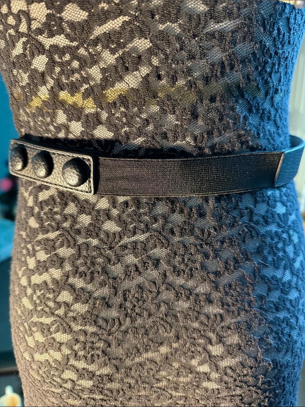 White House Black Market Black Floral Appliqué Waist Belt with Gold Bead Trim